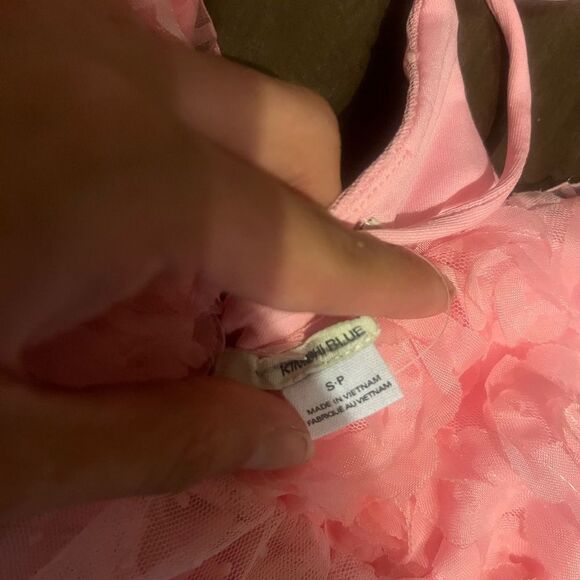 UO Kimchi & Blue Kimchi Blue Tabatha
Rosette Babydoll Top in Blush - Picture 6 of 7